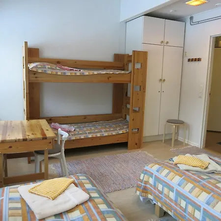 Holiday Center Luppo מלון 2*